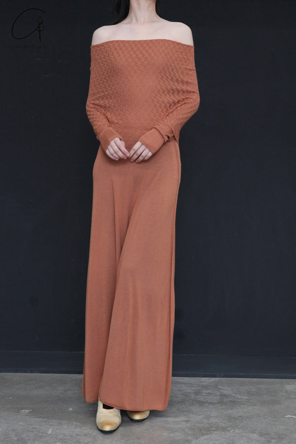 SWAYING/KNIT one-line collar cutout dress SW-SW24SS2L26-TAOTU clay color PS71